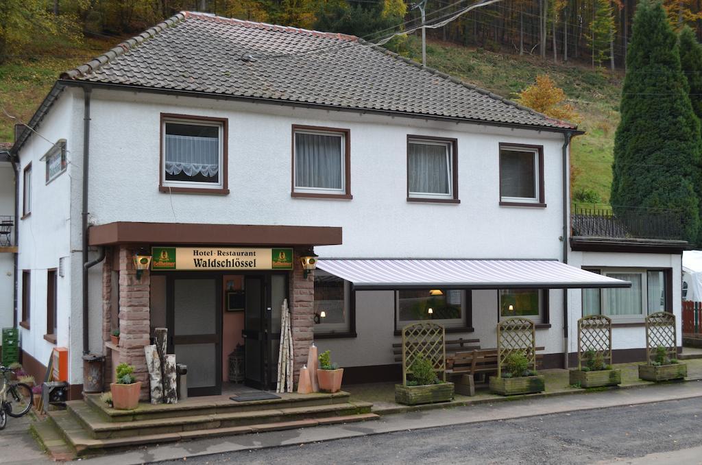Hotel Restaurant Waldschloessel Speyerbrunn Kültér fotó